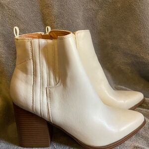 Indigo Rd. Cream Faux Leather Ankle Booties
